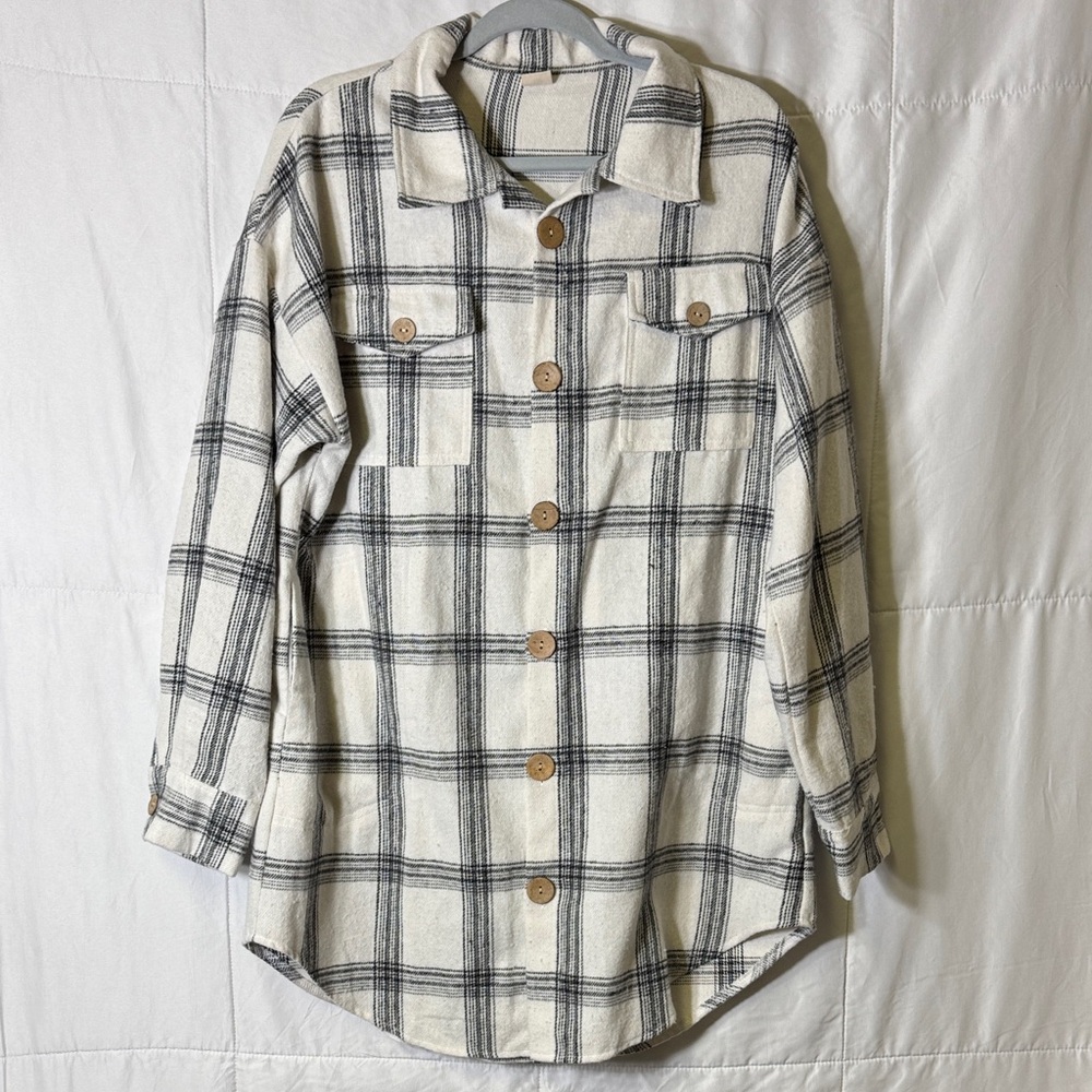 Plaid Shacket Jacket Overshirt‎ Cream Black Button Front Size L